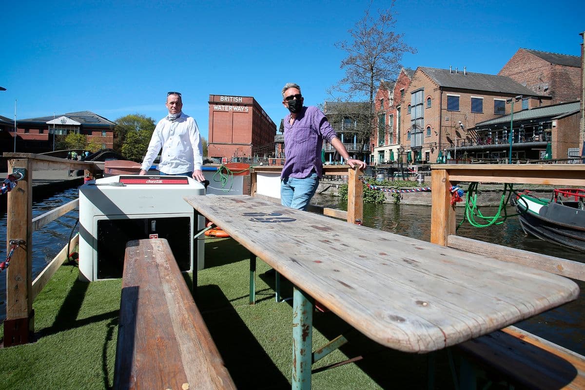 Outdoor Canalside Decking & Bridge Seating - c97cd42e-53d8-4a41-b17e-013a37dc5baf.jpg