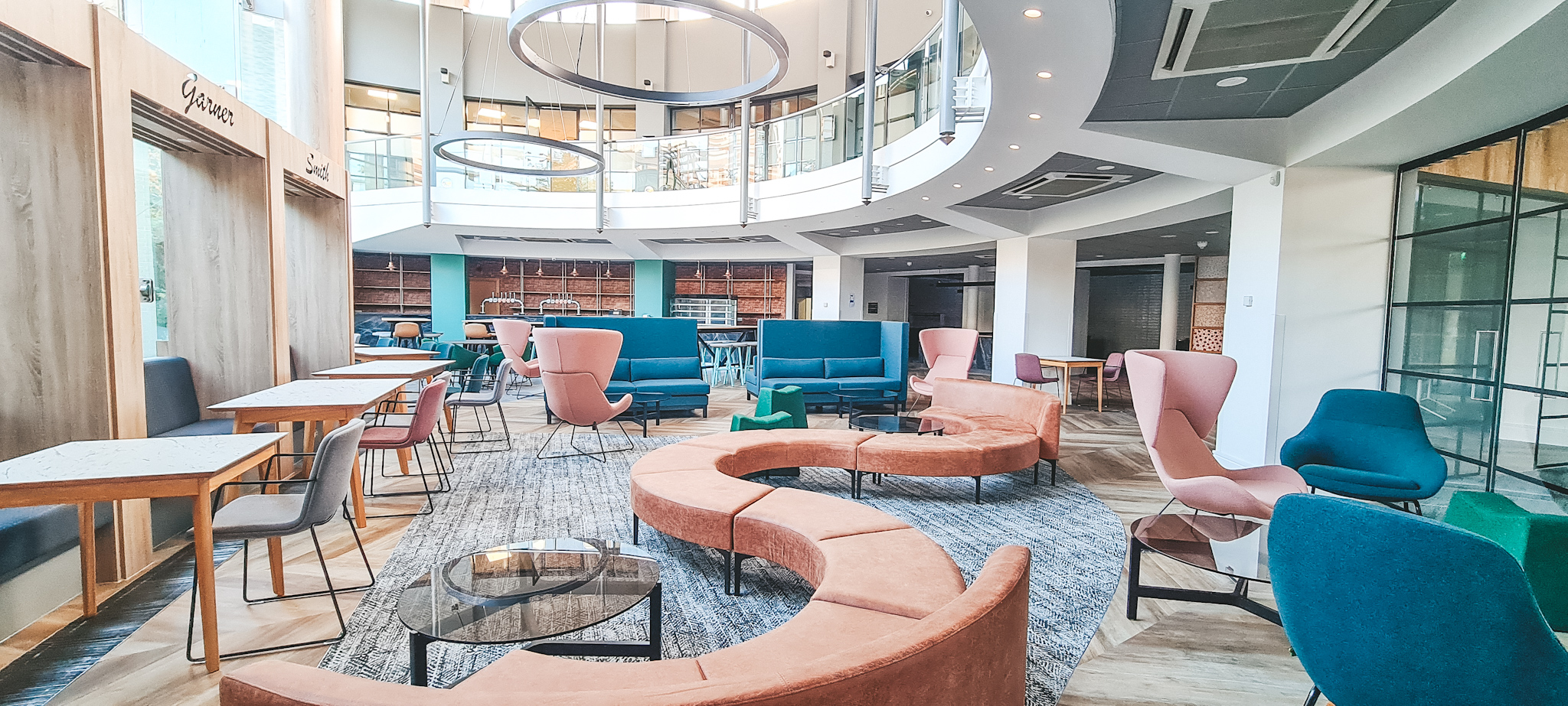 Meeting Room One - 91da47f8-051e-46a7-acae-270818493f77.jpeg