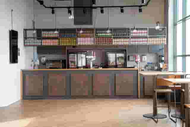 Bar & Atrium