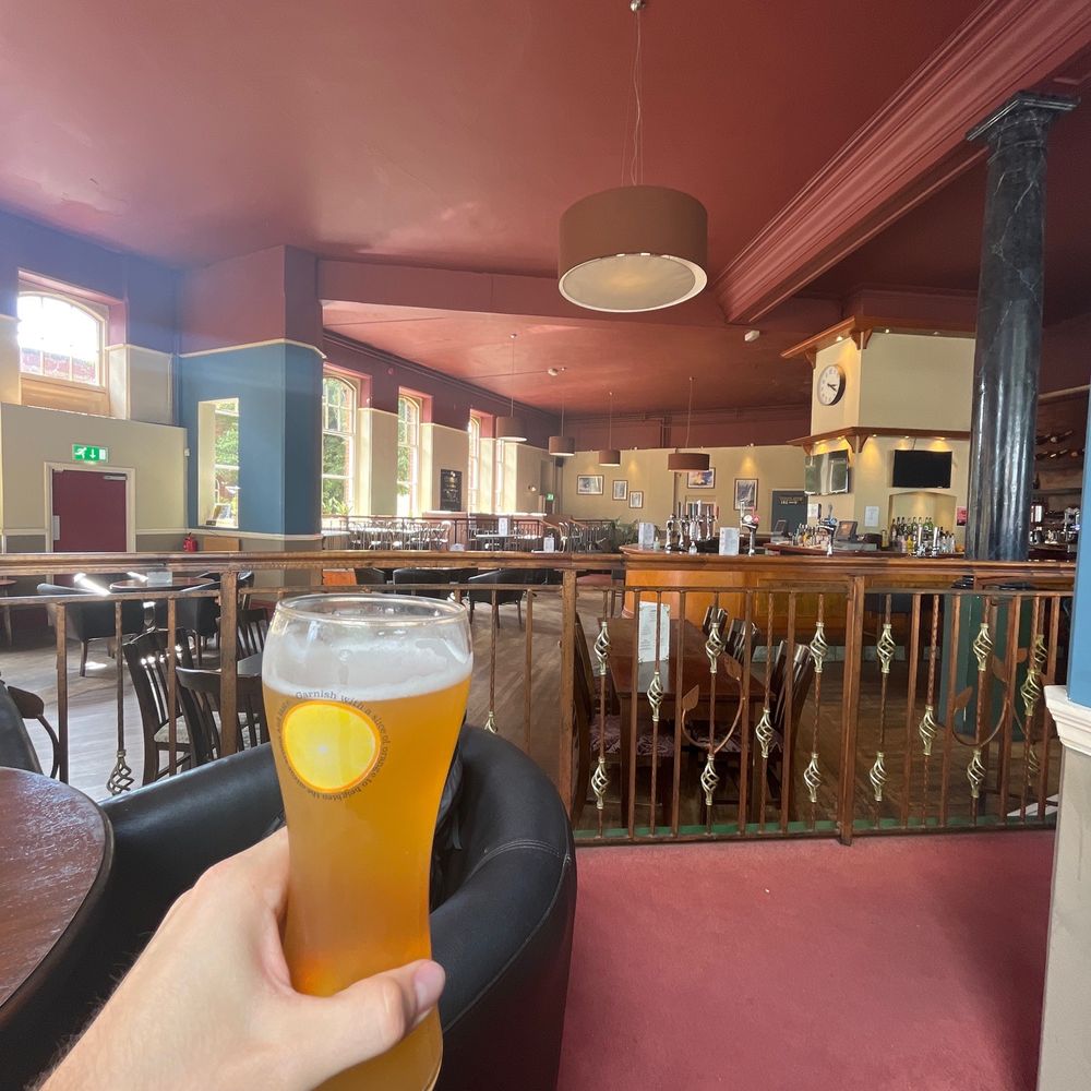 Flynn's Room at The Bell Inn: spacious venue for networking or casual gatherings.