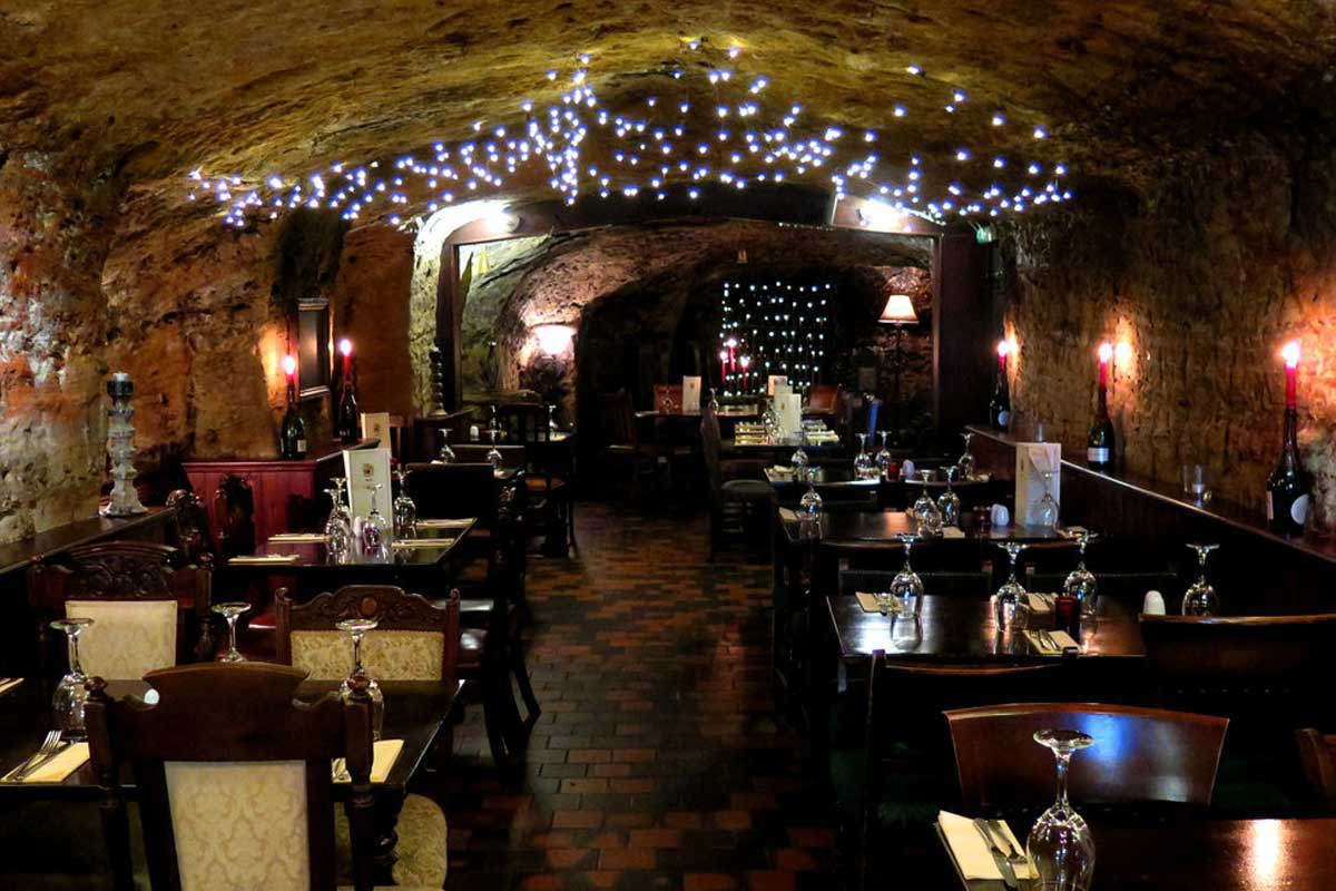 Bell Inn Cave Cellars: Romantic dinner, event venue