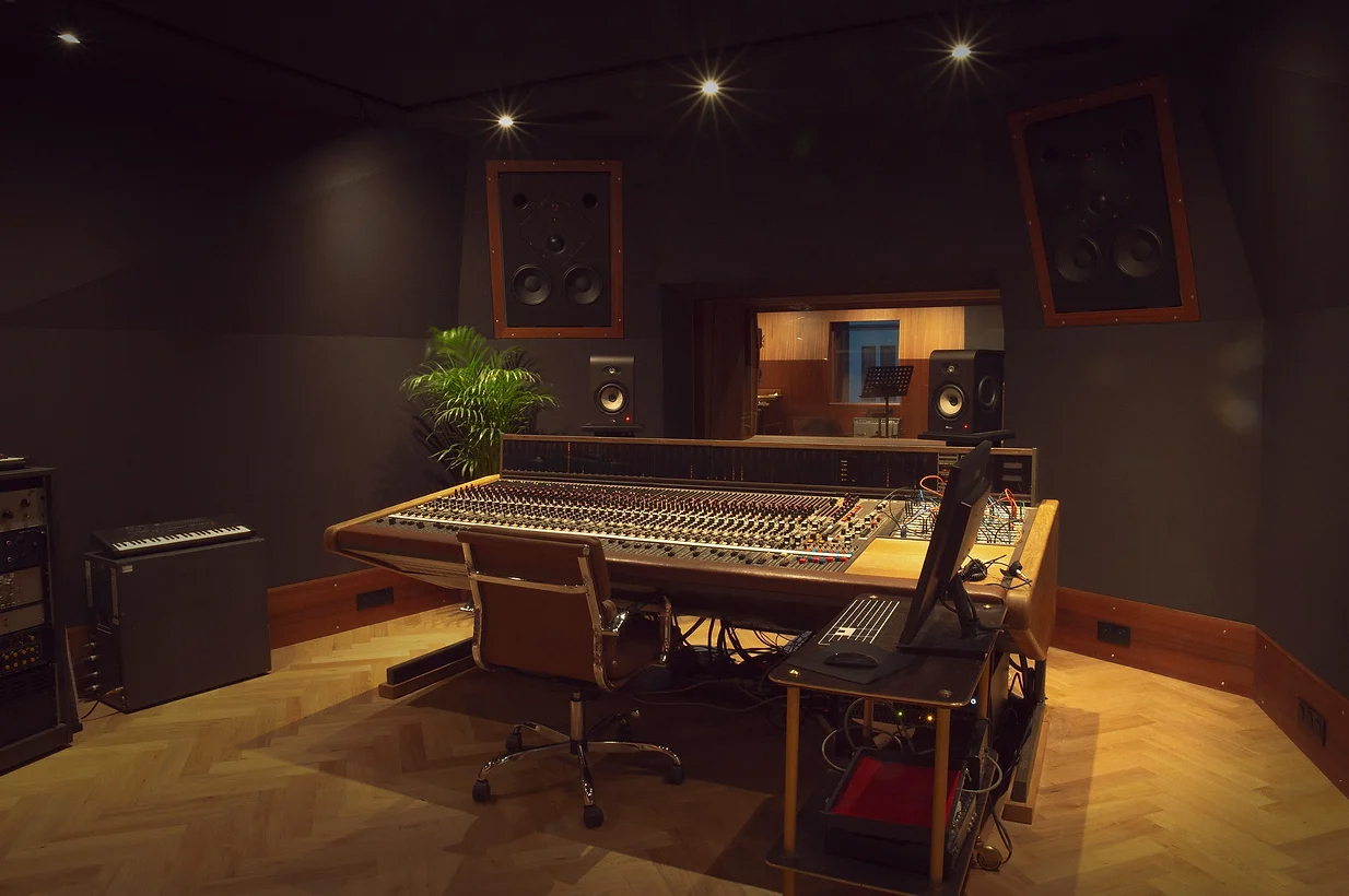 Main Room at The Palais Nottingham: sophisticated sound studio for audio production events.