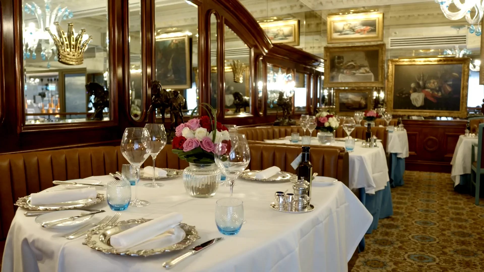 Elegant dining setup at Boudoir, Palais Nottingham for formal events and corporate dinners.