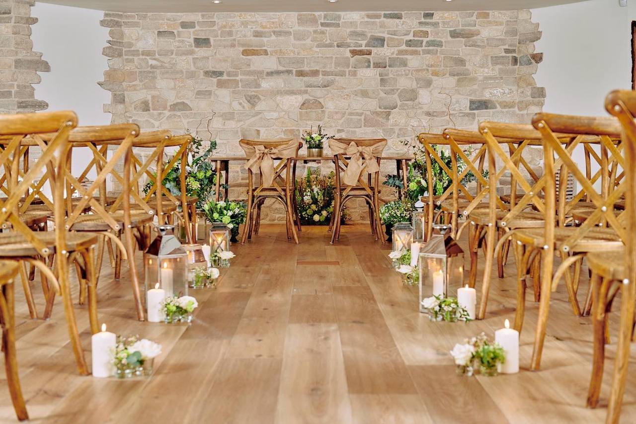 Wild Thyme & Honey Suite: elegant wedding venue with floral decor and intimate ambiance.