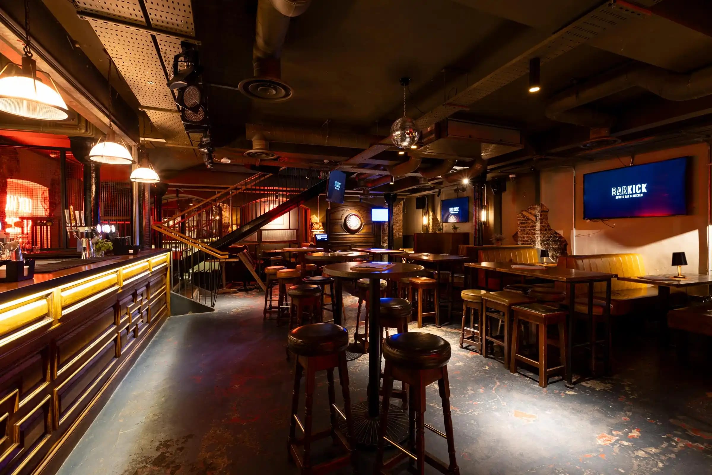 Basement Bar in Shoreditch: versatile event space with modern bar, ideal for corporate or social events.