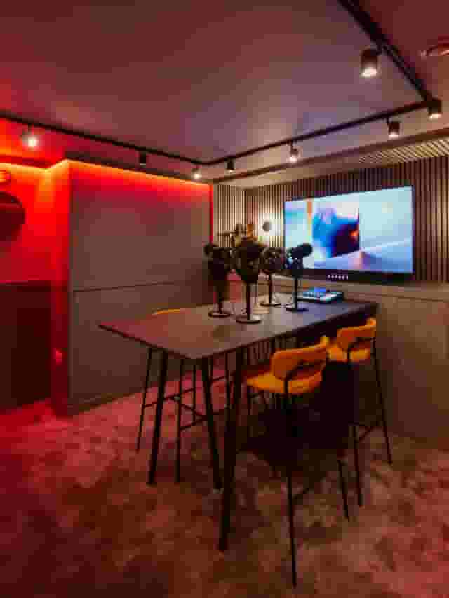 Podcast Room