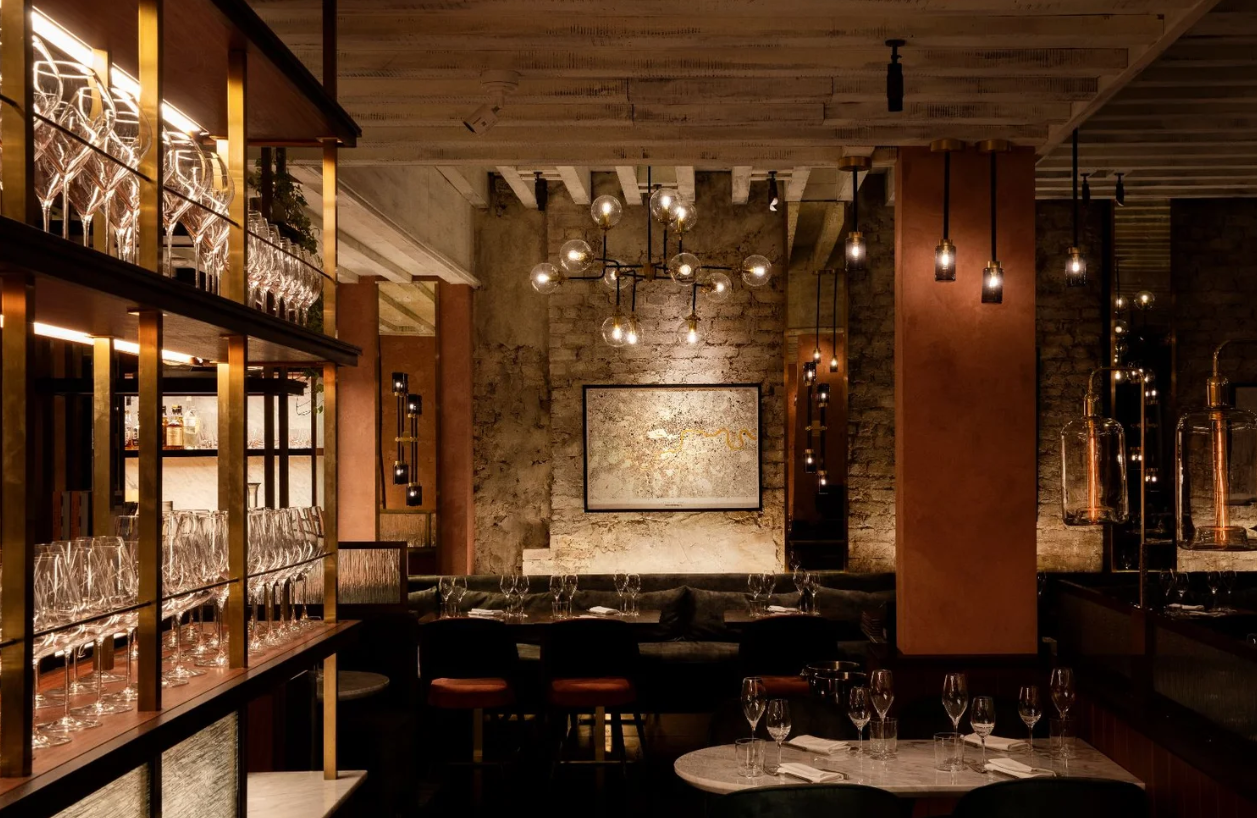 Caractere Notting Hill: Sophisticated dining room for corporate dinners and networking events.