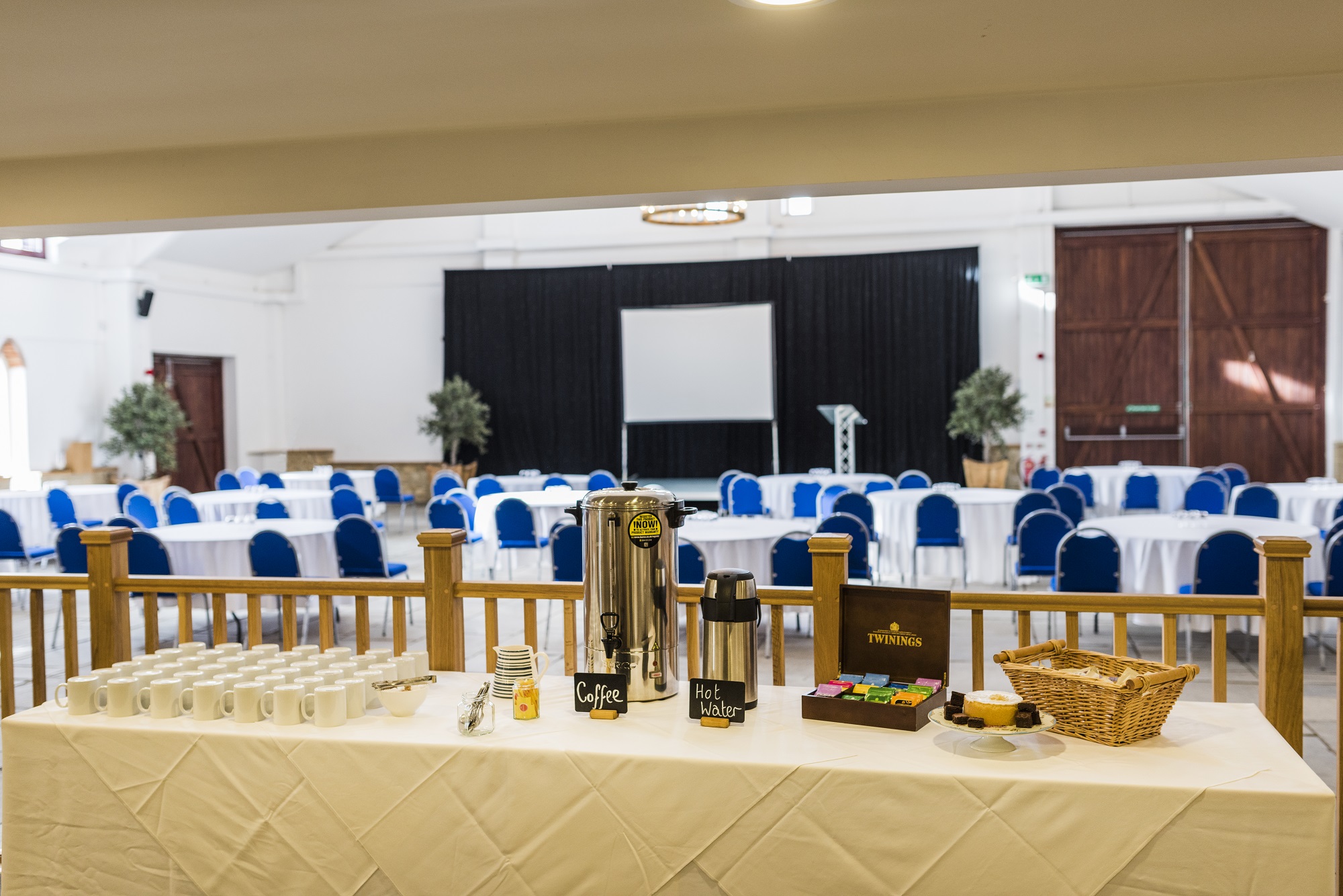 Worton Hall Main Hall, conference banquet setup