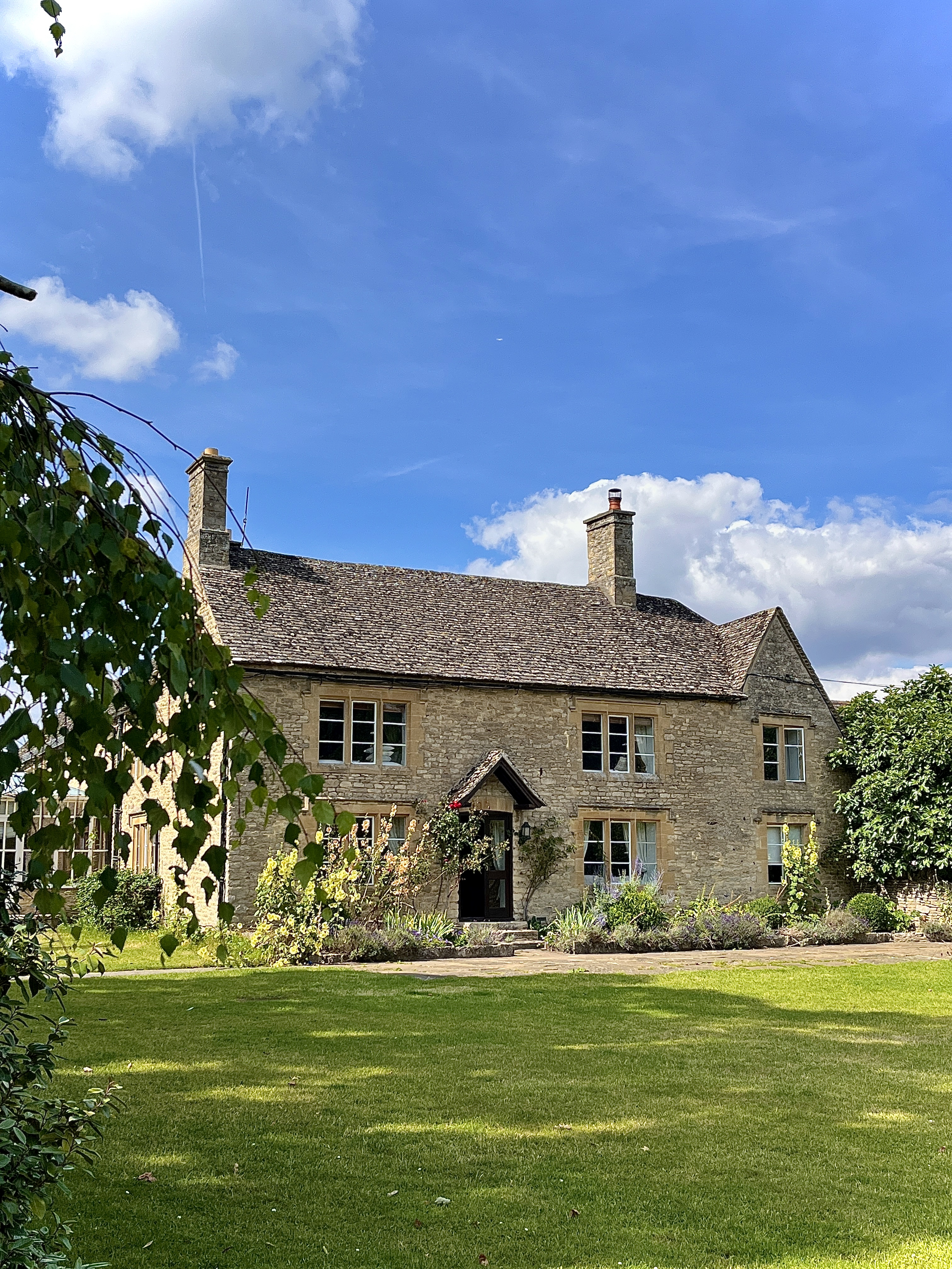 Farmhouse Boardroom, rustic venue, corporate retreats, weddings