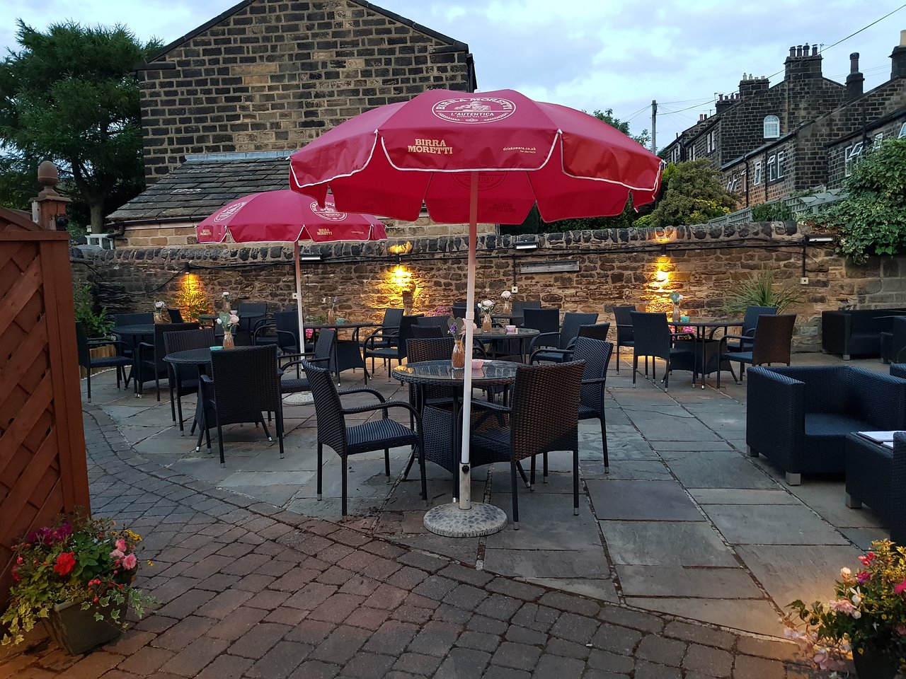 Outdoor beer garden, event seating, casual reception