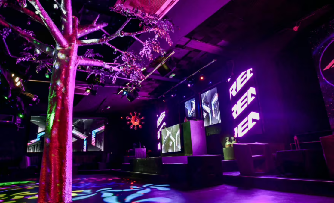 Main Room at Bee Noir Manchester with dynamic lighting, ideal for events and presentations.