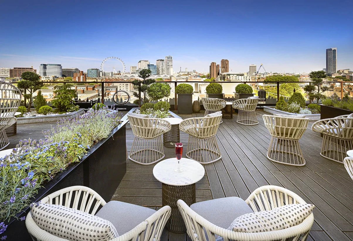 Oxford Circus + Three O Two - 3546a5b3-8027-406f-90dd-3413578e7192.jpg