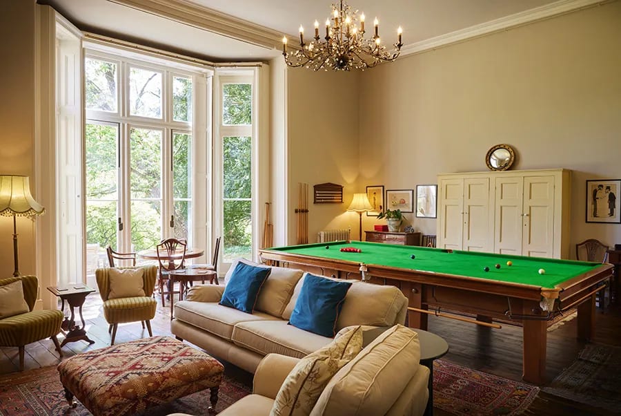 Rippon Hall venue, elegant lounge for executive retreats and creative networking events.