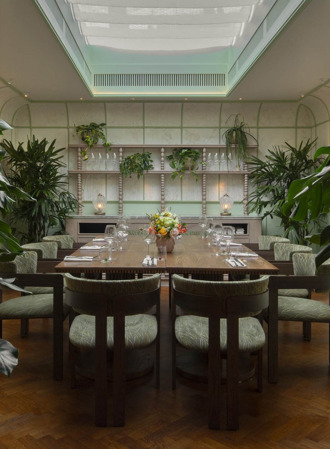 SiLVA Restaurant private dining room with biophilic design for executive dinners and events.