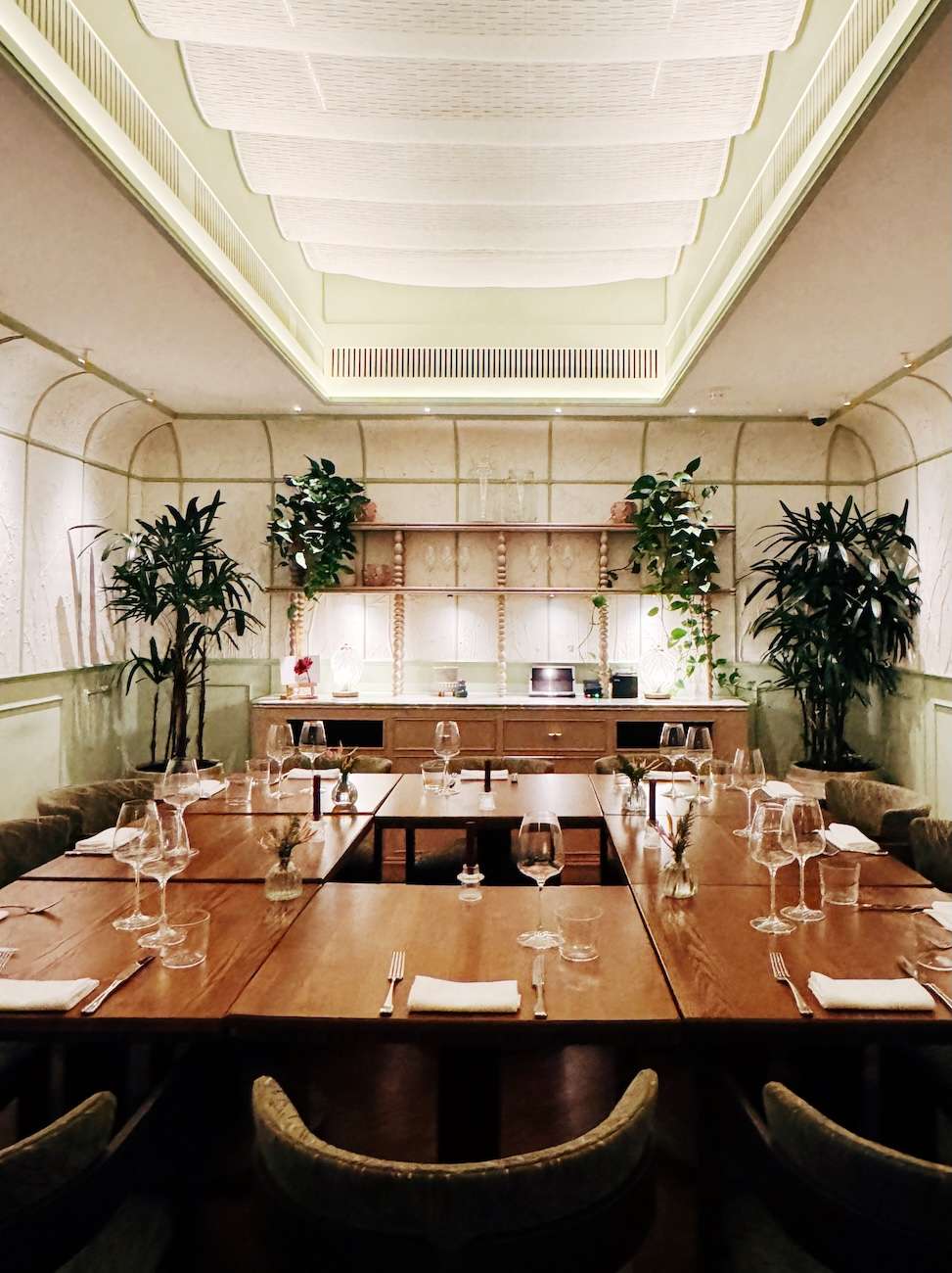 SiLVA Restaurant private dining room with botanical decor for executive meetings and VIP events.