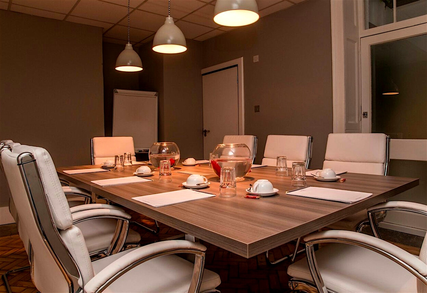 Richbell House meeting room, natural light, corporate event, business meeting