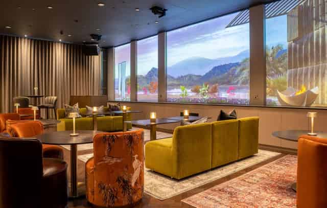 Byrd Lounge