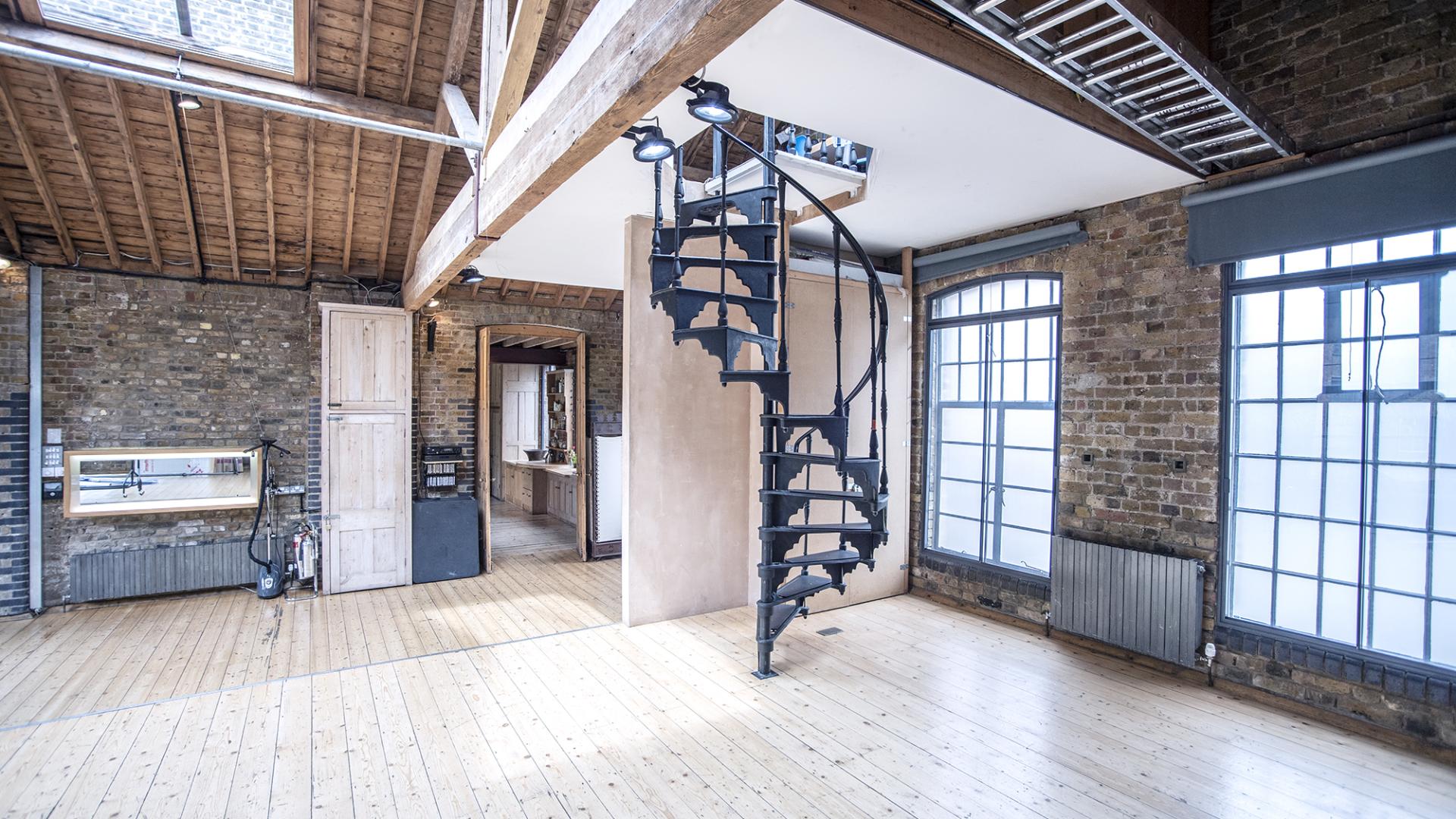 London loft venue: brick, beams, spiral stairs | Corporate events, product launch