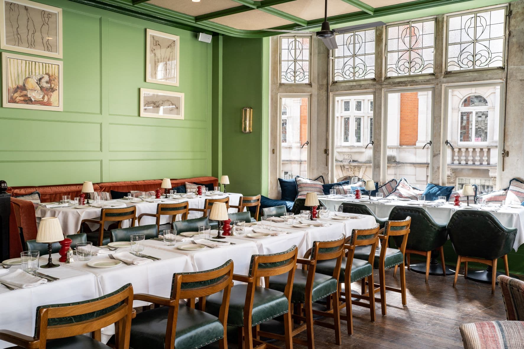 The Clubhouse at The Coach Makers Arms: Sophisticated corporate luncheon and private dining room.
