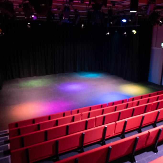 Black box theatre Porto, flexible staging, product launch, performance event