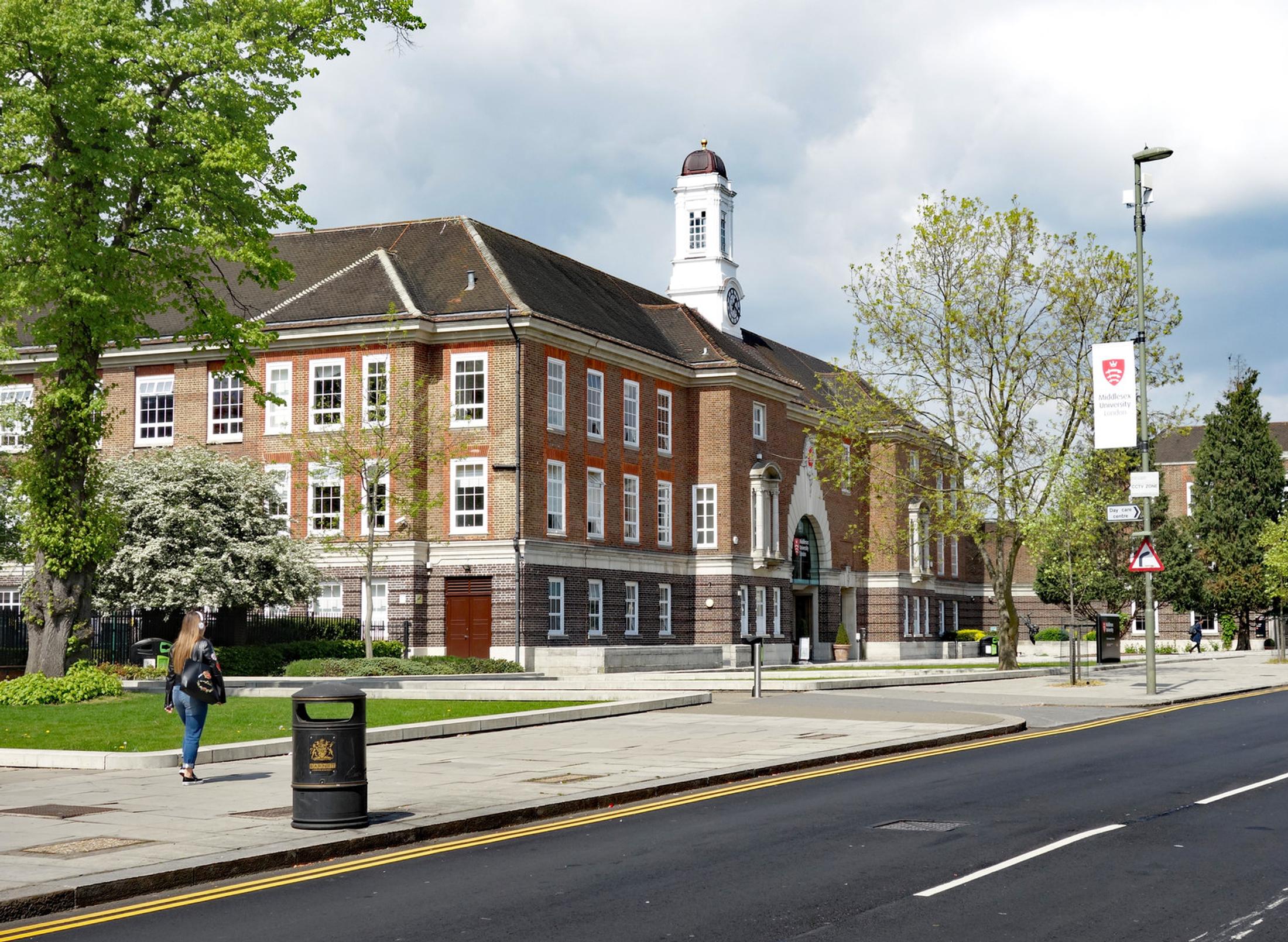 Middlesex Uni Quad, large venue, academic conference, corporate event.