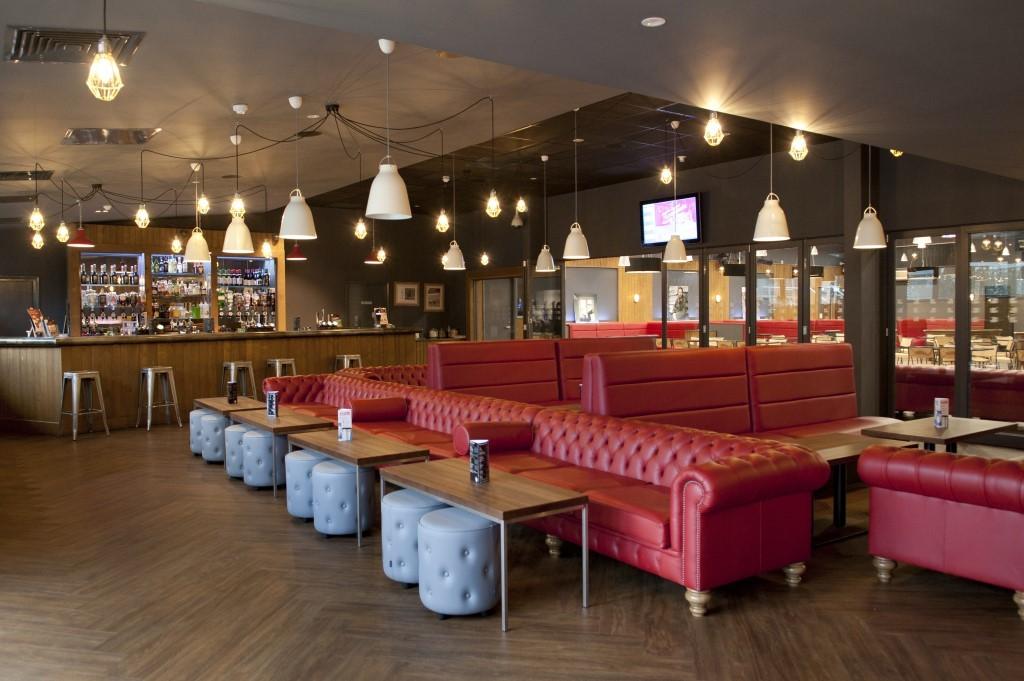 MDX House London event venue, modern bar, networking