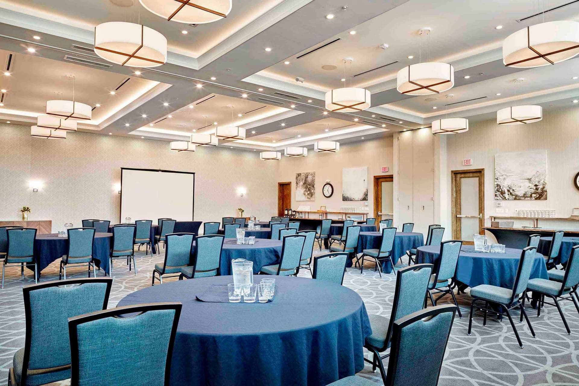 Best Western London conference hall, ballroom banquet seating.