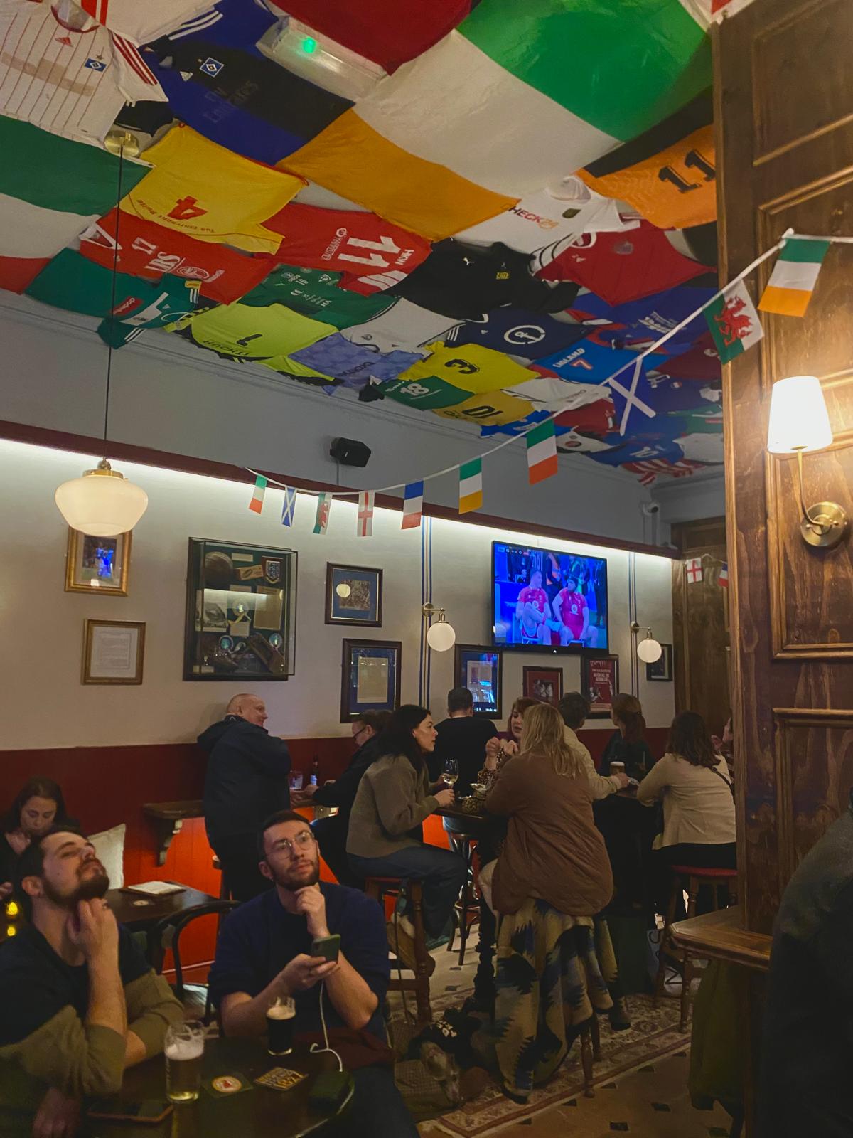 The Bull & Egret - image 4