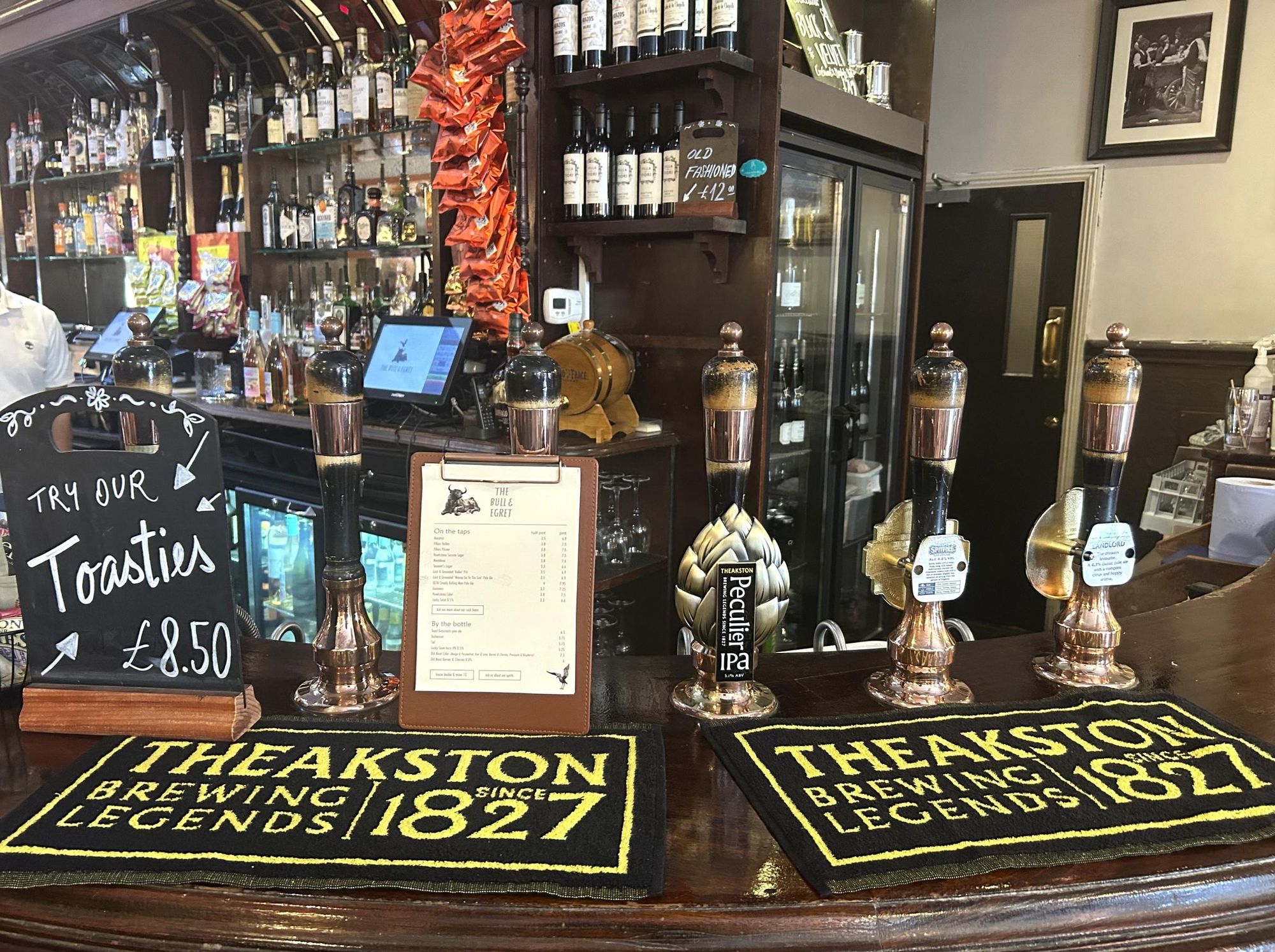 Bull & Egret pub bar, corporate events, networking