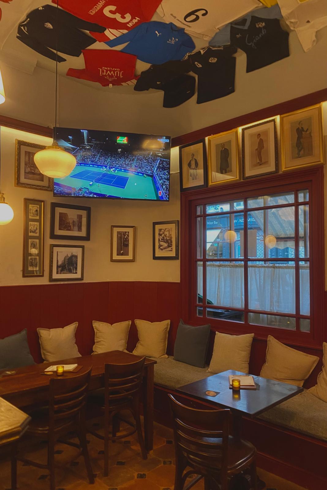 The Bull & Egret - image 7