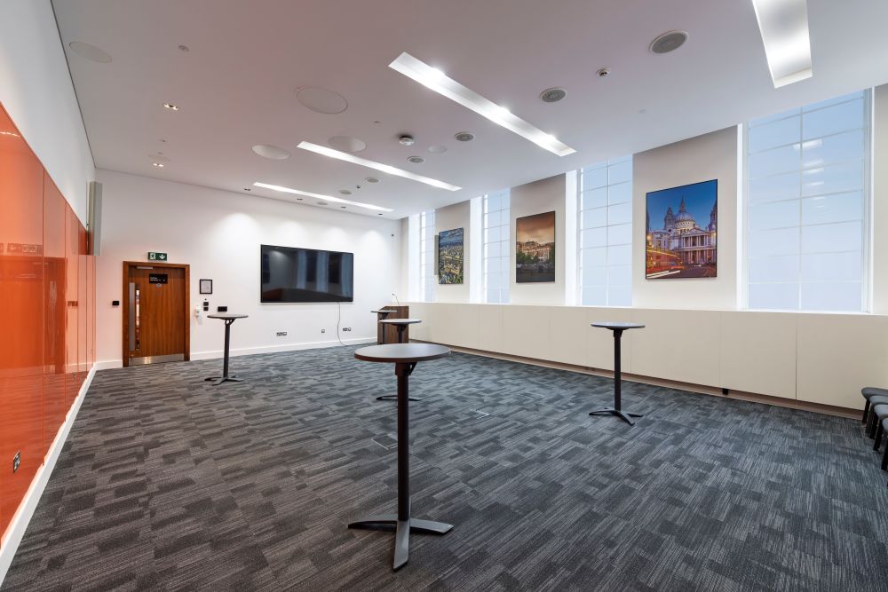 Savoy Place Platt Room, bright, flexible event, reception, networking