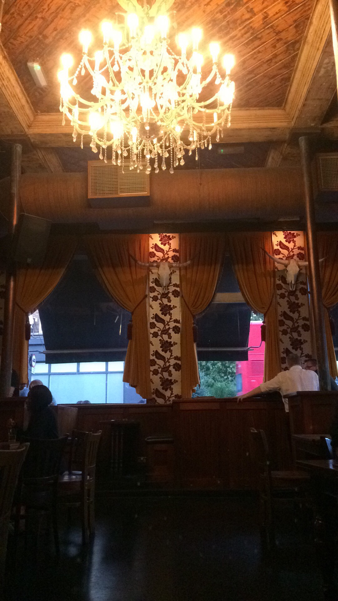 Lexington venue, rustic drapery, live music event