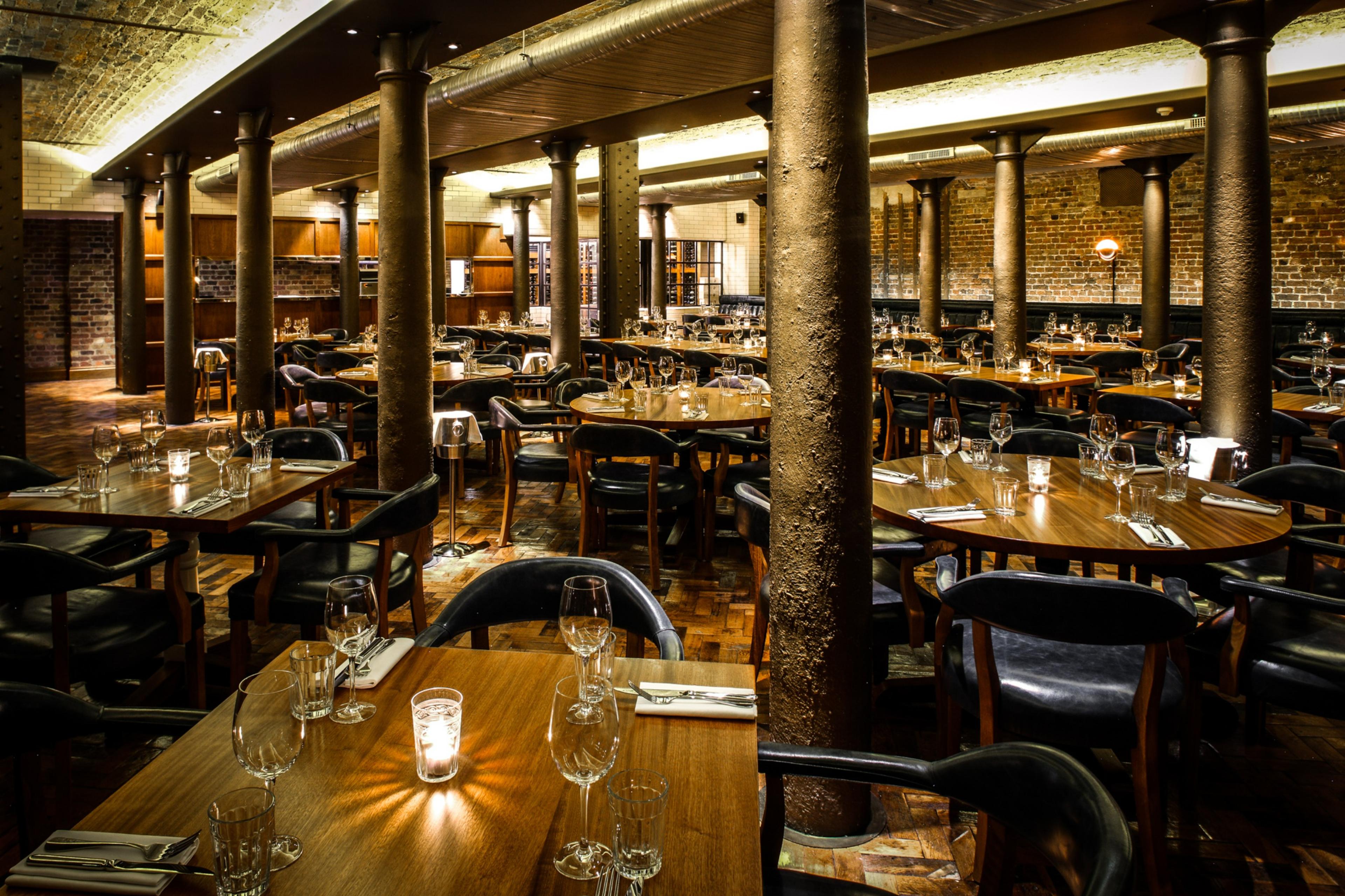 Hawksmoor Guildhall - image 5