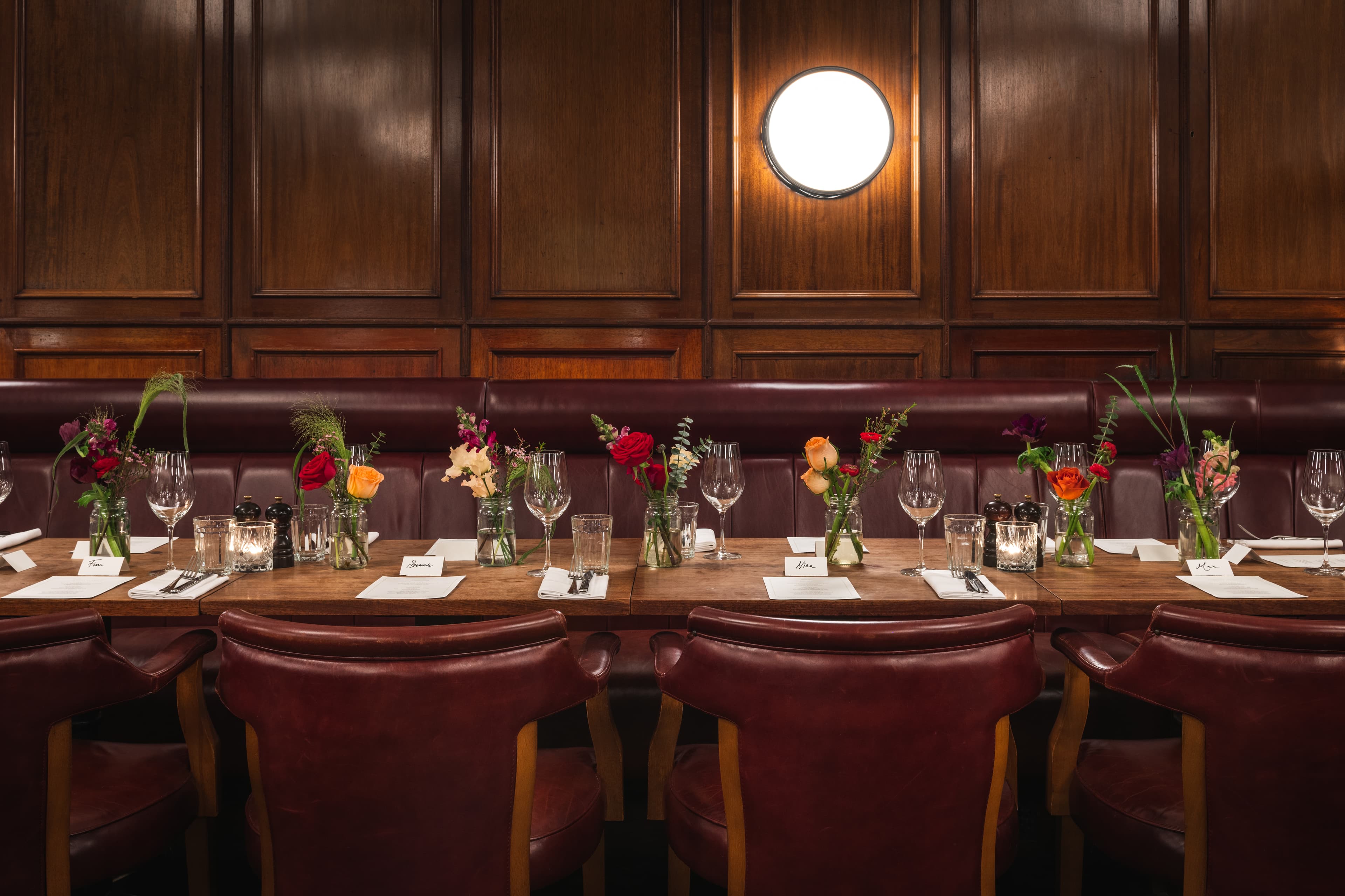 Hawksmoor Guildhall - image 4
