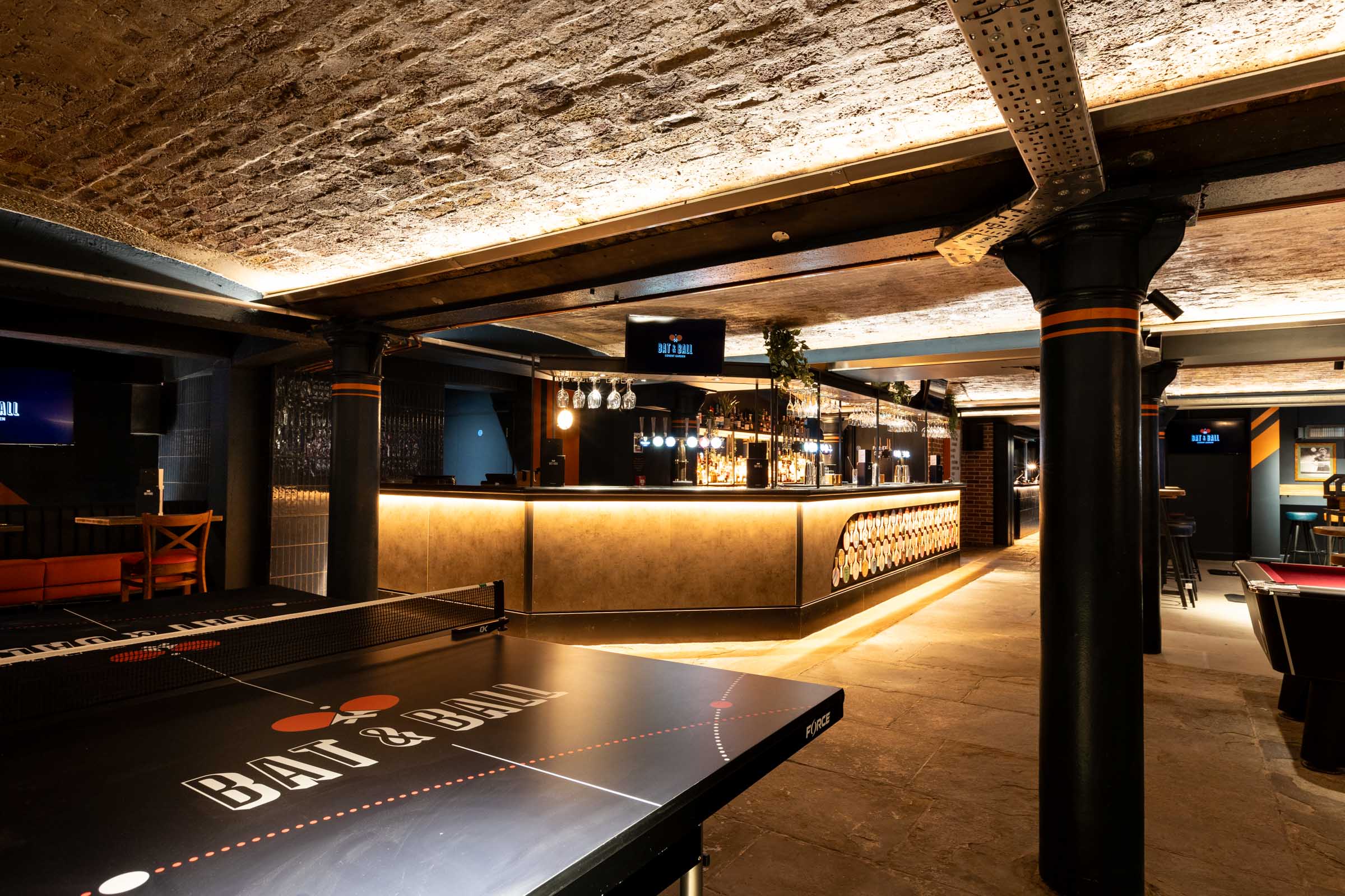 Bat & Ball Covent Garden - image 5