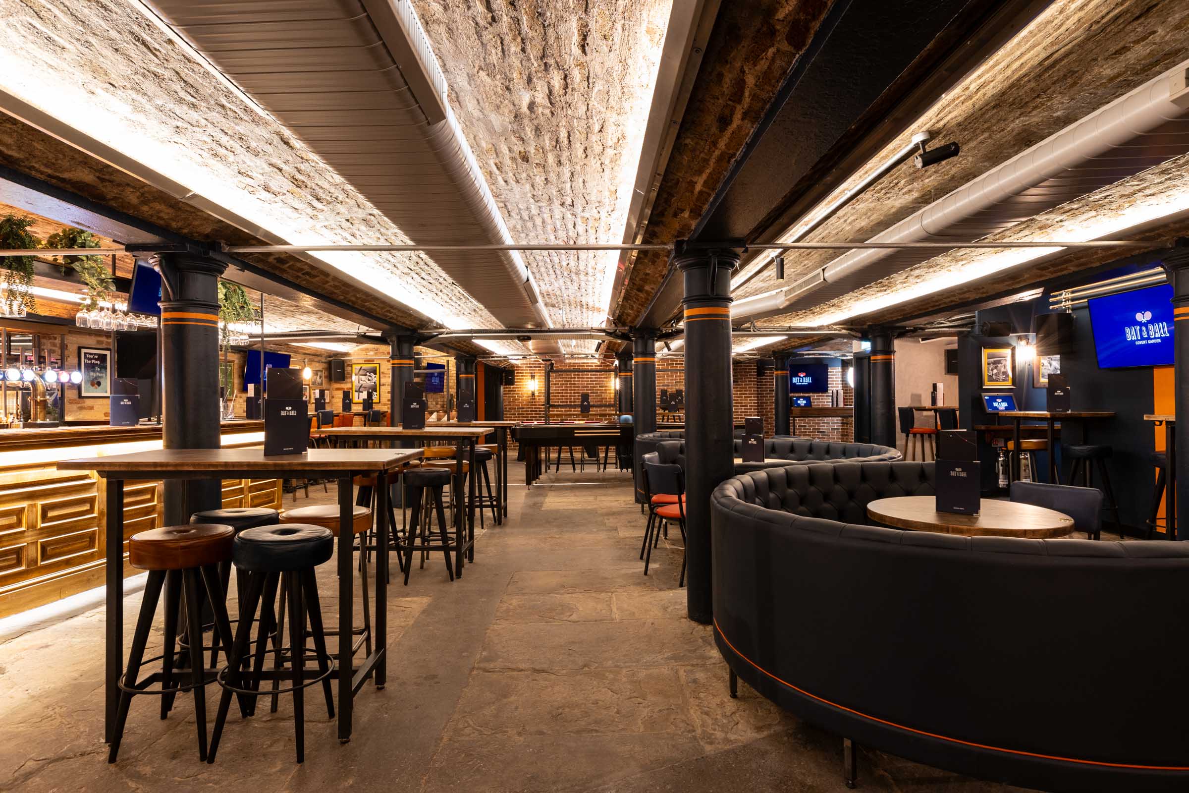 Bat & Ball Covent Garden - image 1