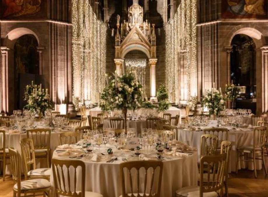 Mansfield Traquair gala with dramatic light installations for high-end corporate event planning.