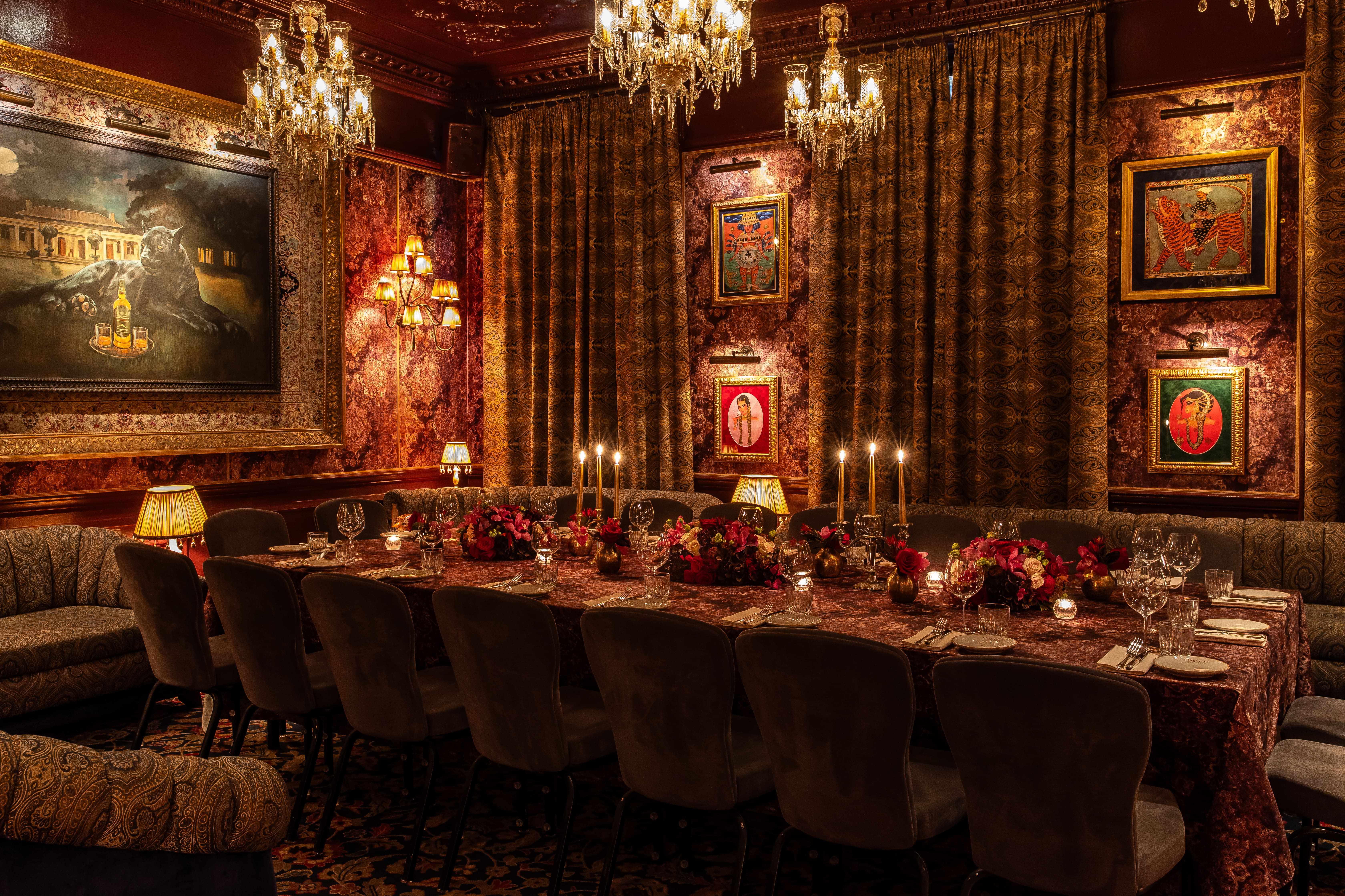 Leaf Room private dining space, boardroom seating for executive dinners and VIP events.