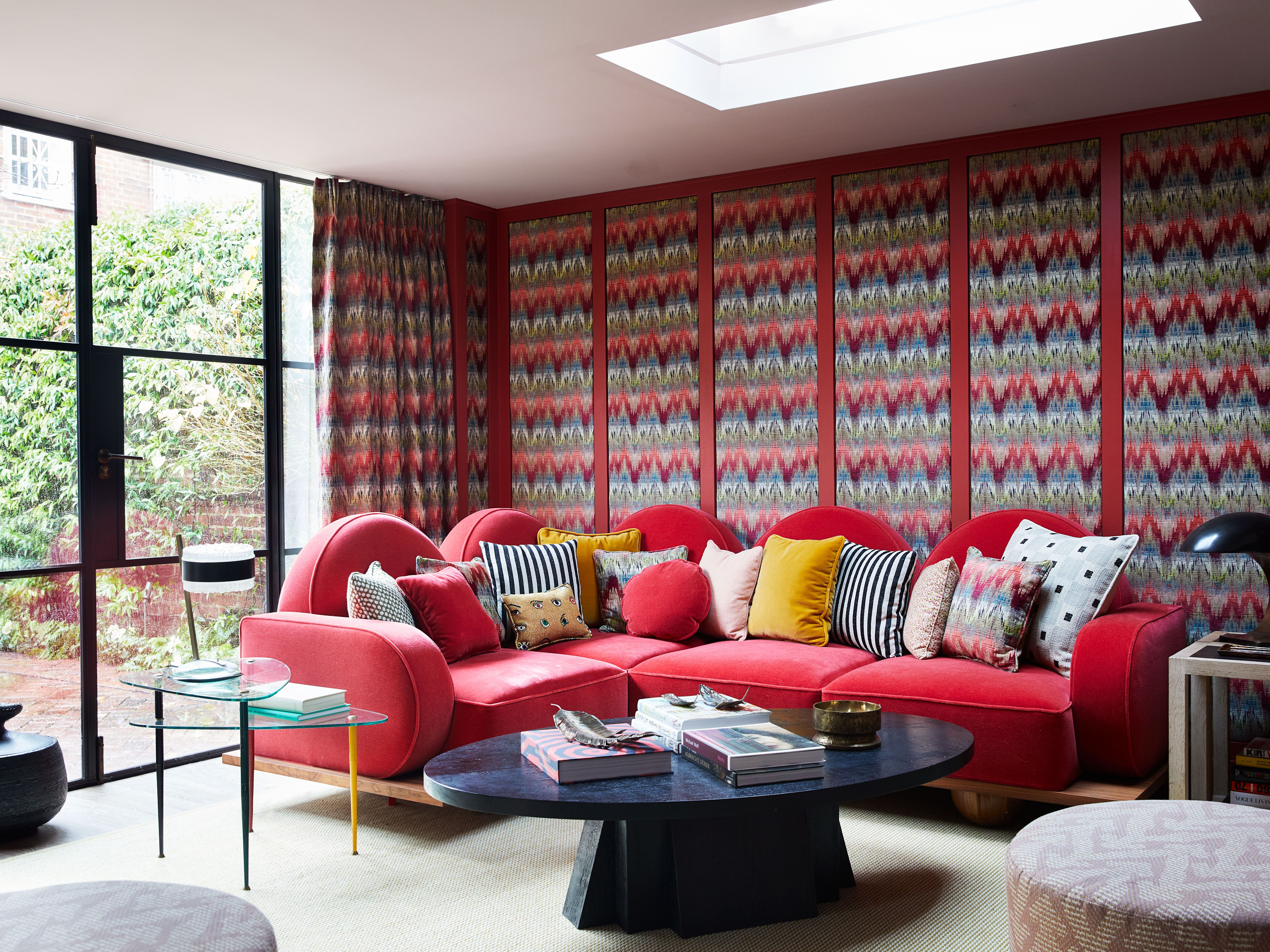 High-end VIP breakout room at OS Lifestyle Chelsea for creative corporate retreats.