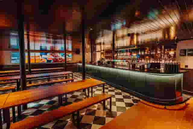 The Metropolitan Bar