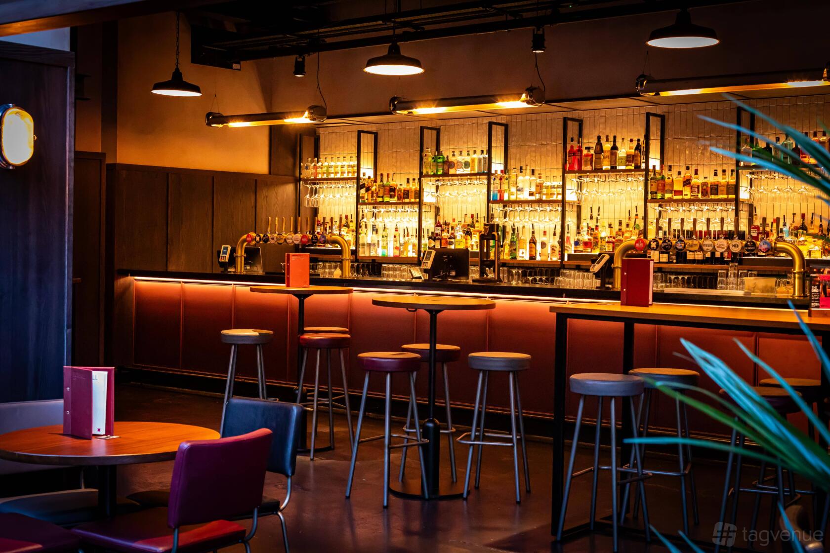 The Metropolitan Bar at BOXHALL City: high-top seating for networking mixers and cocktail events.