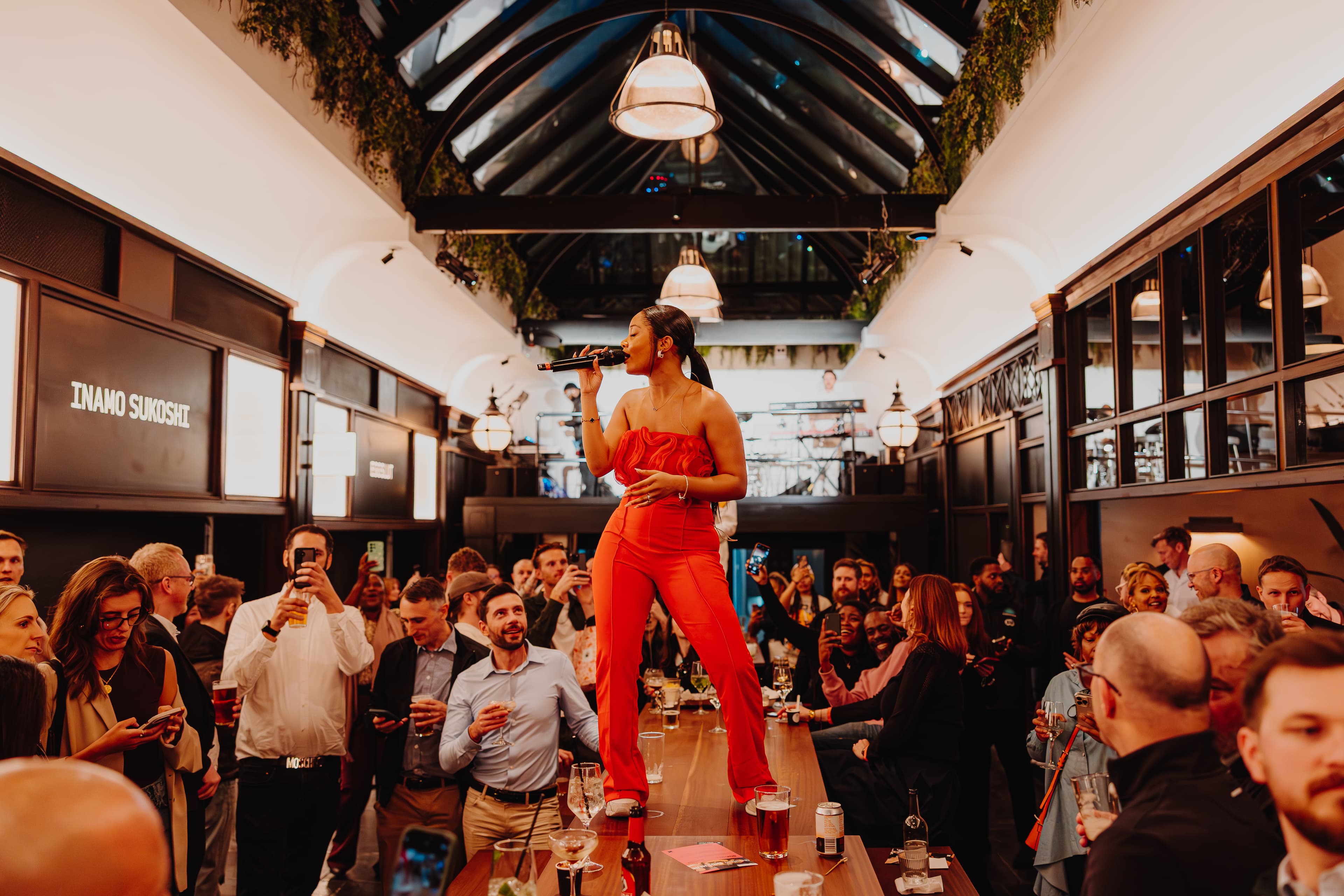 Metropolitan Bar at BOXHALL: immersive networking event venue with signature decor.