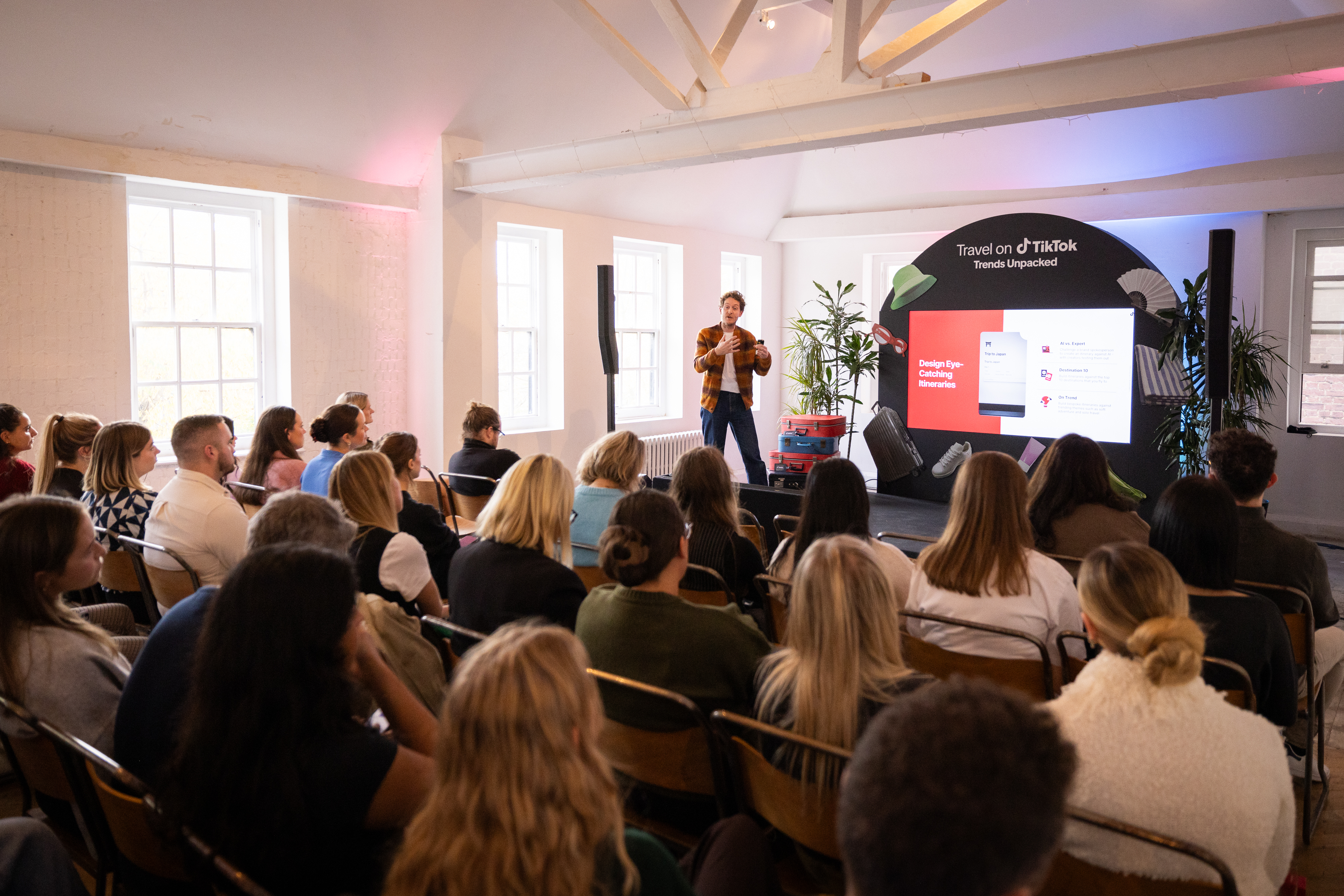Bourne & Hollingsworth Buildings - image 9