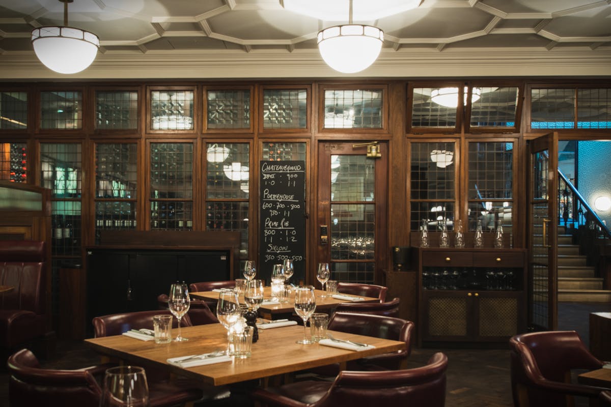 Hawksmoor Guildhall - image 5