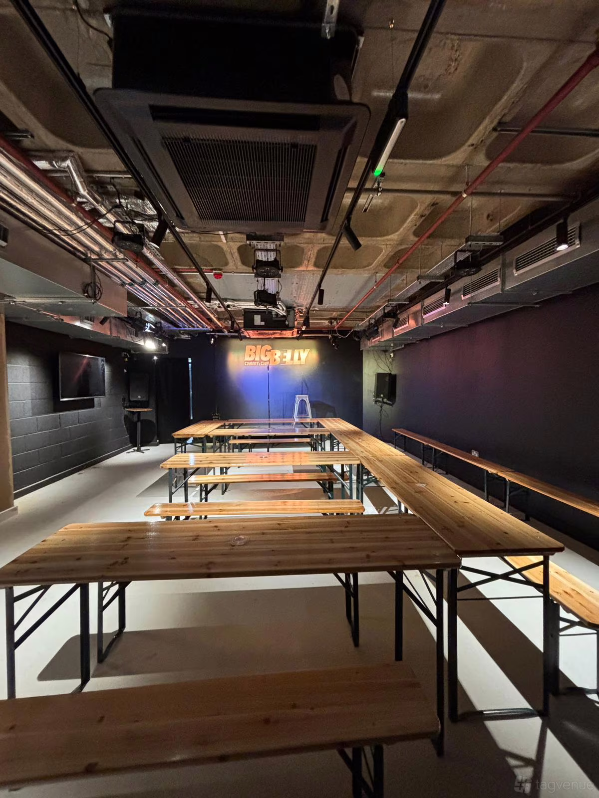 Big Belly Bar and Comedy Club - image 3