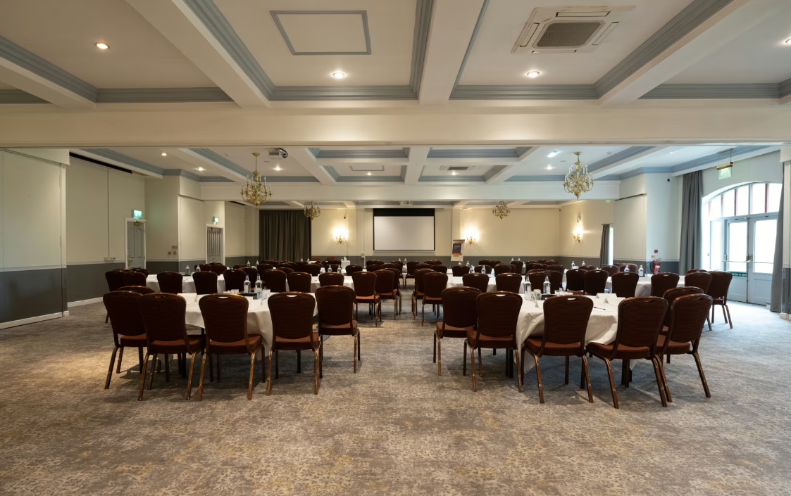 Mercure Barnsley Tankersley Manor Hotel & Spa - image 1