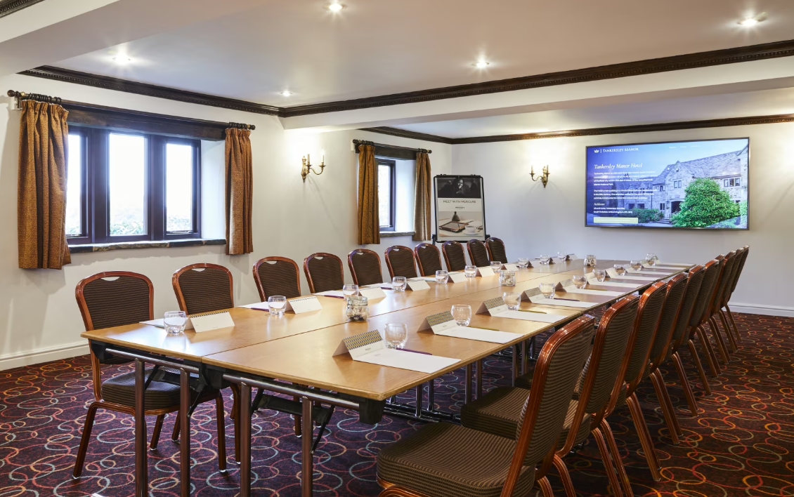 Mercure Barnsley Tankersley Manor Hotel & Spa - image 1