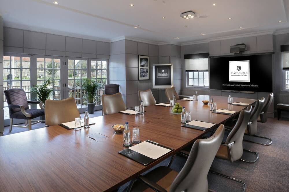Macdonald Compleat Angler - image 3