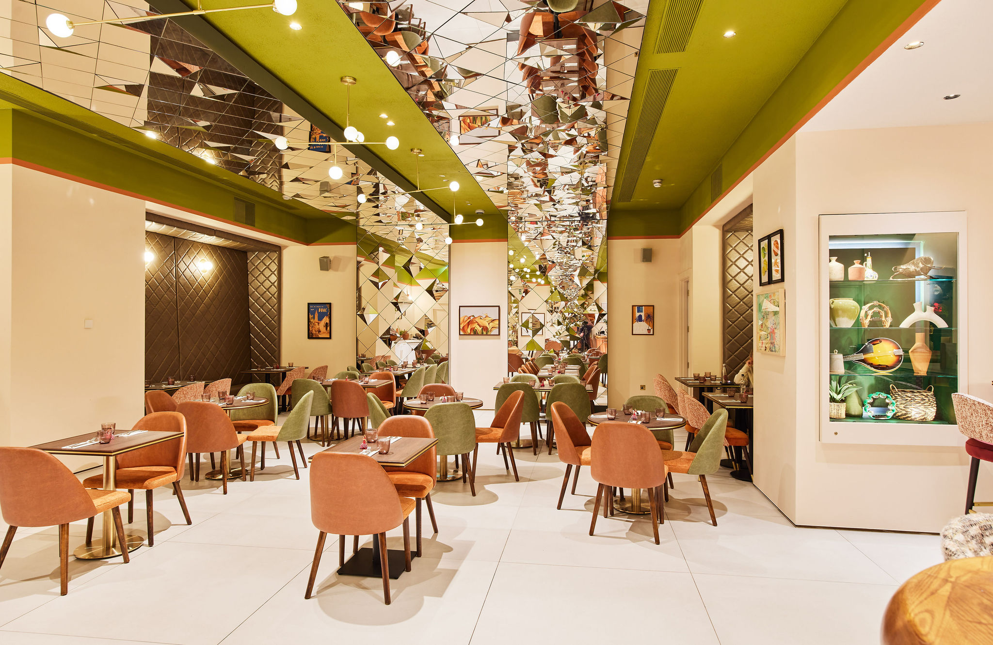 The Cumberland Hotel - image 2