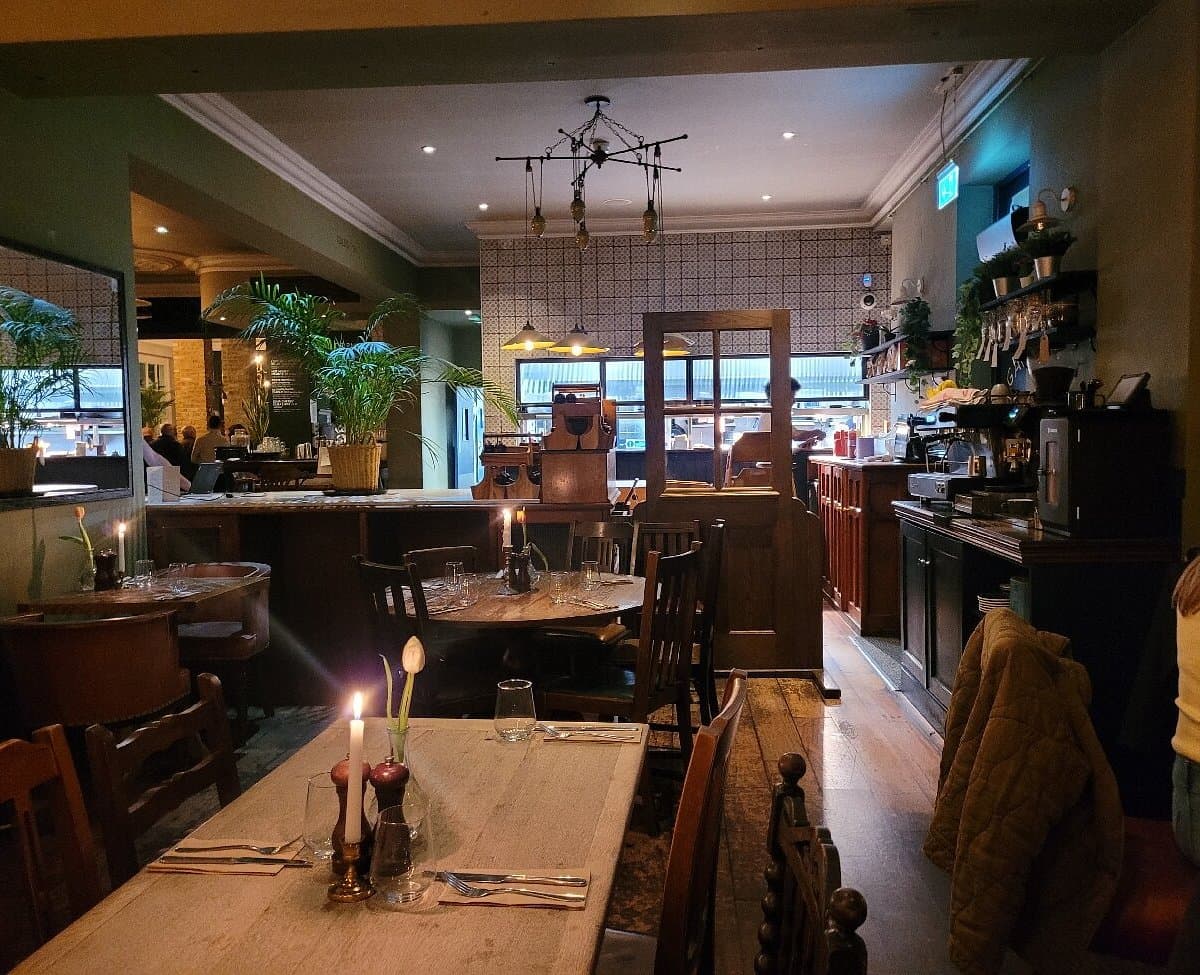 Canonbury Tavern - image 1